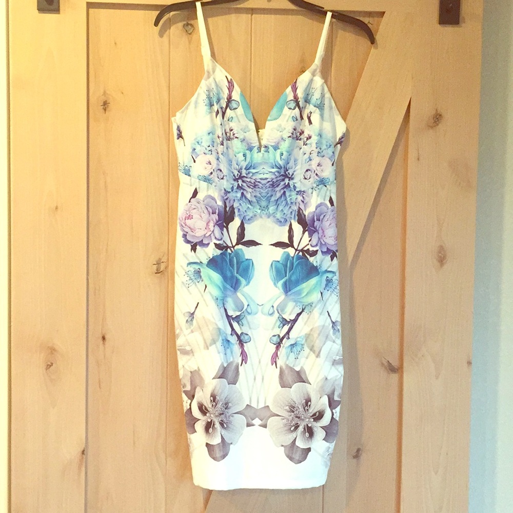Stunning Floral BodyCon Dress