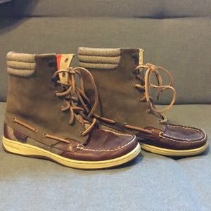 Sperry boots