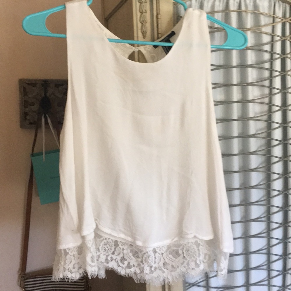Flowy sleeveless lace top