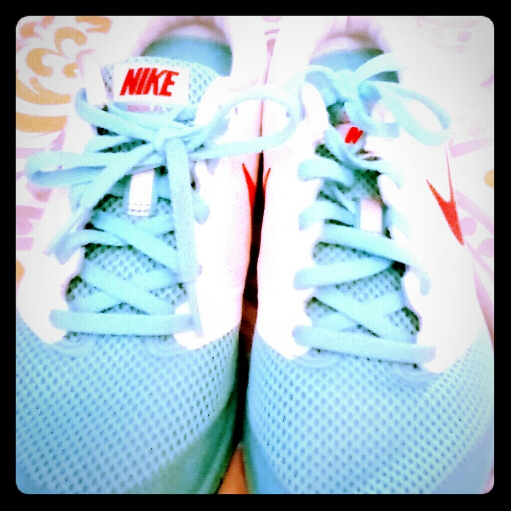 Women's Nike Sneakers Size 7 1/2
