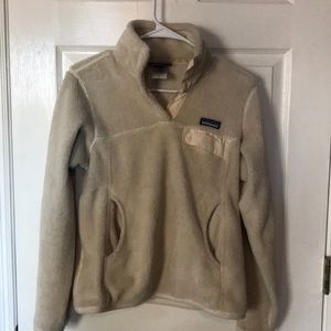 cream patagonia pullover