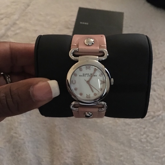 Authentic Marc by Marc Jacobs watch - Picture 5 of 5