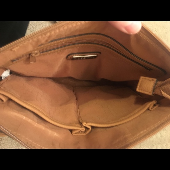 BRAND NEW Rosetti cross-body purse - Picture 3 of 3