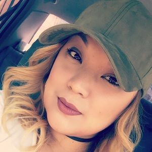 Meet your Posher, Nadia