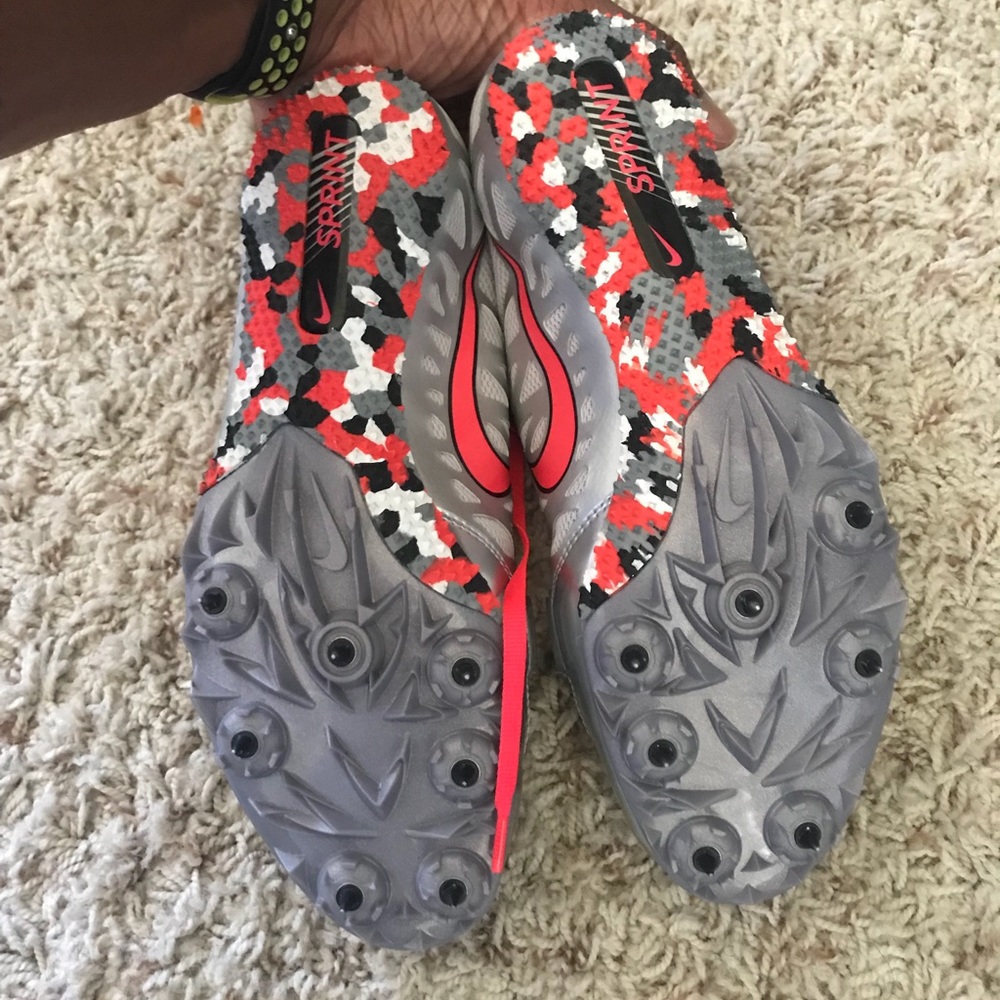 Nike Women’s Zoom Rival S spikes size 9W