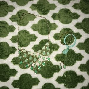 Matching jewelry set