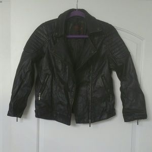 🎉YOKI Faux leather Jacket