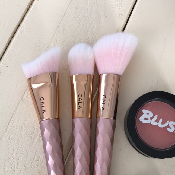 SOLD - Picture 2 of 4