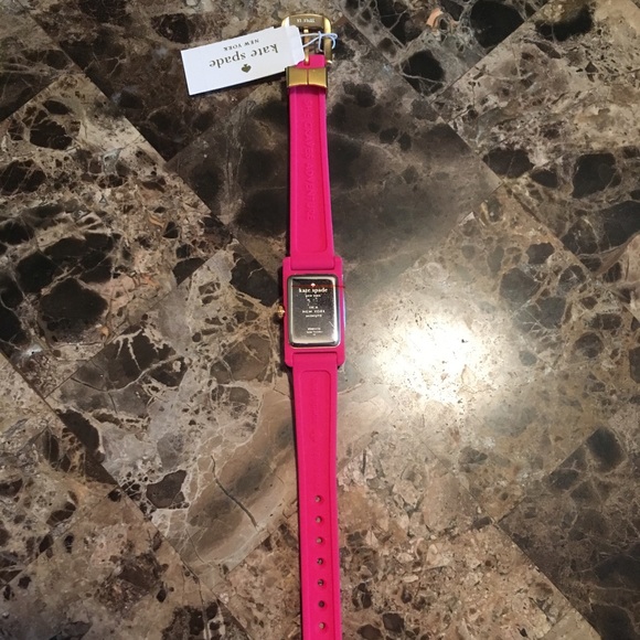 New in Box Kate Spade Watch hot pink.