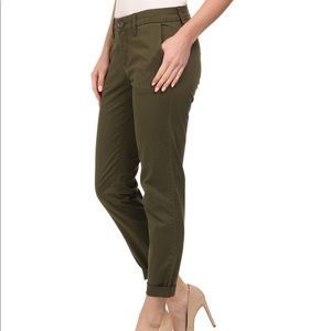 Emilia Skinny Pants in Olive