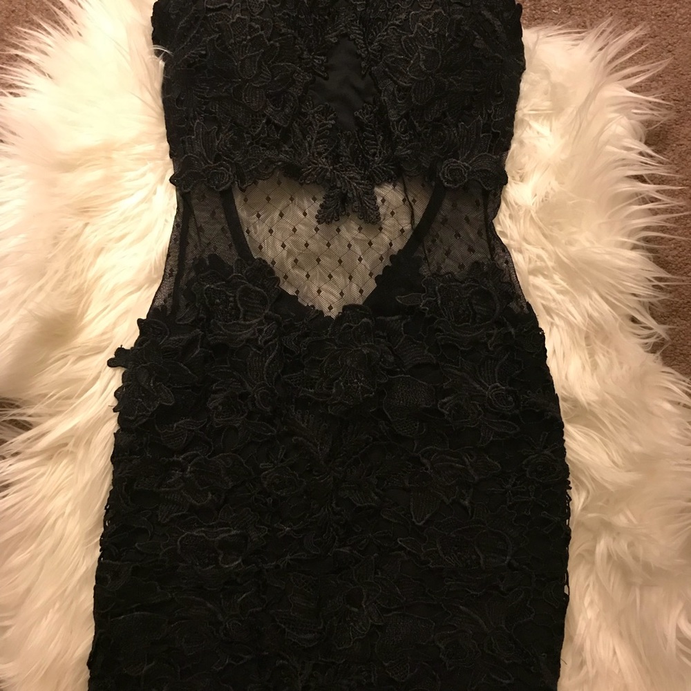 Long Black Prom Dress with Open Back - Picture 5 of 6
