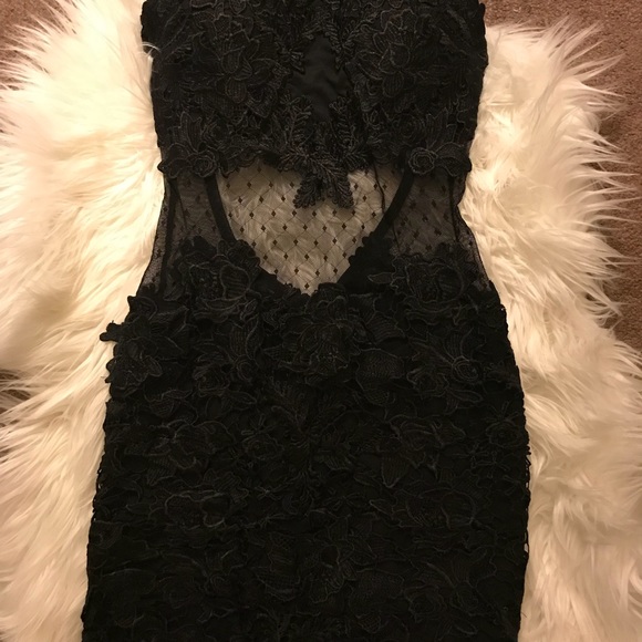 Long Black Prom Dress with Open Back - Picture 5 of 6