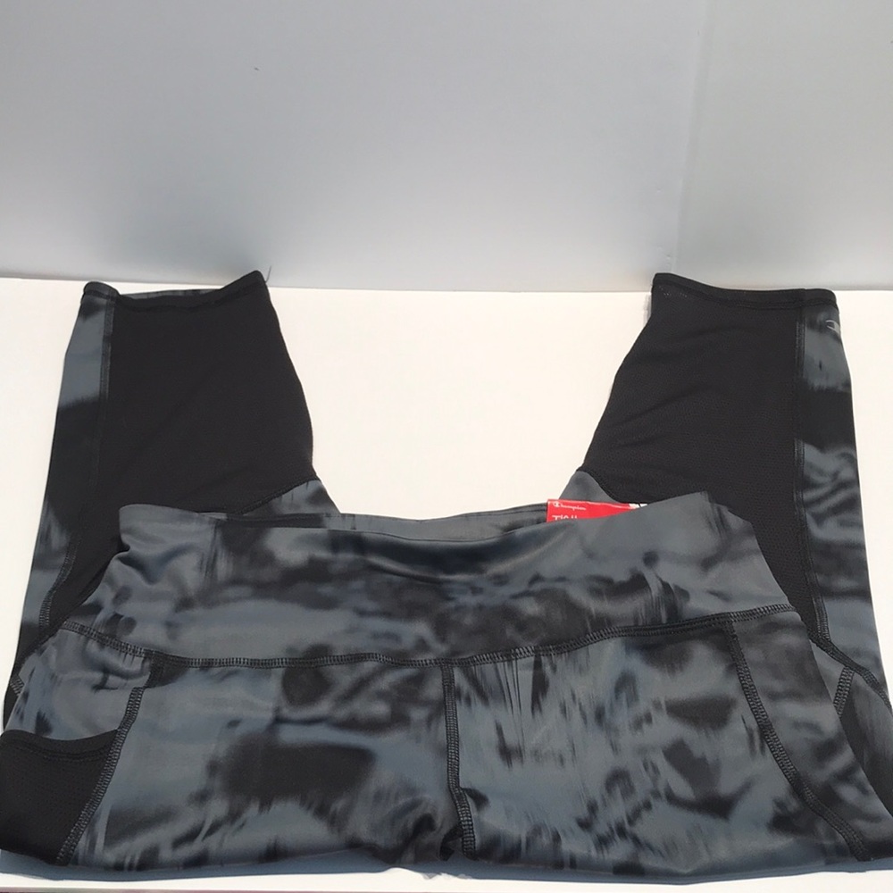 Champion black blurry tight fit leggings.