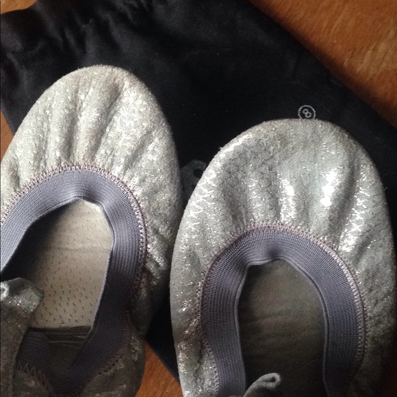 Gray Yosi Samar Foldable Travel Flats - Picture 4 of 8