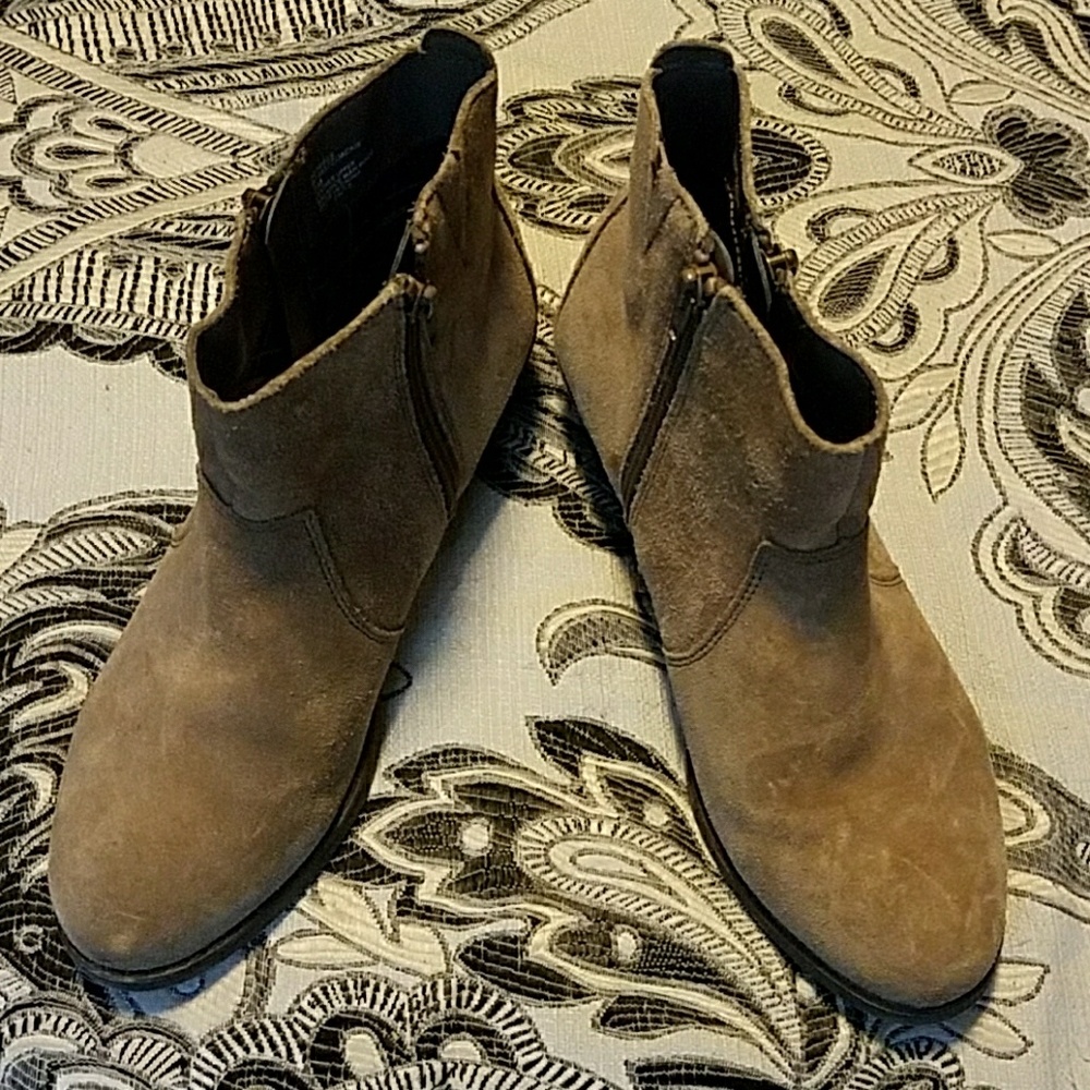 Suede White Mountain Studded Ankle Boots
