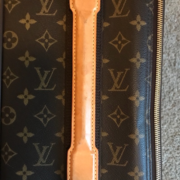 Authentic Louis Vuitton roller bag - Picture 5 of 8