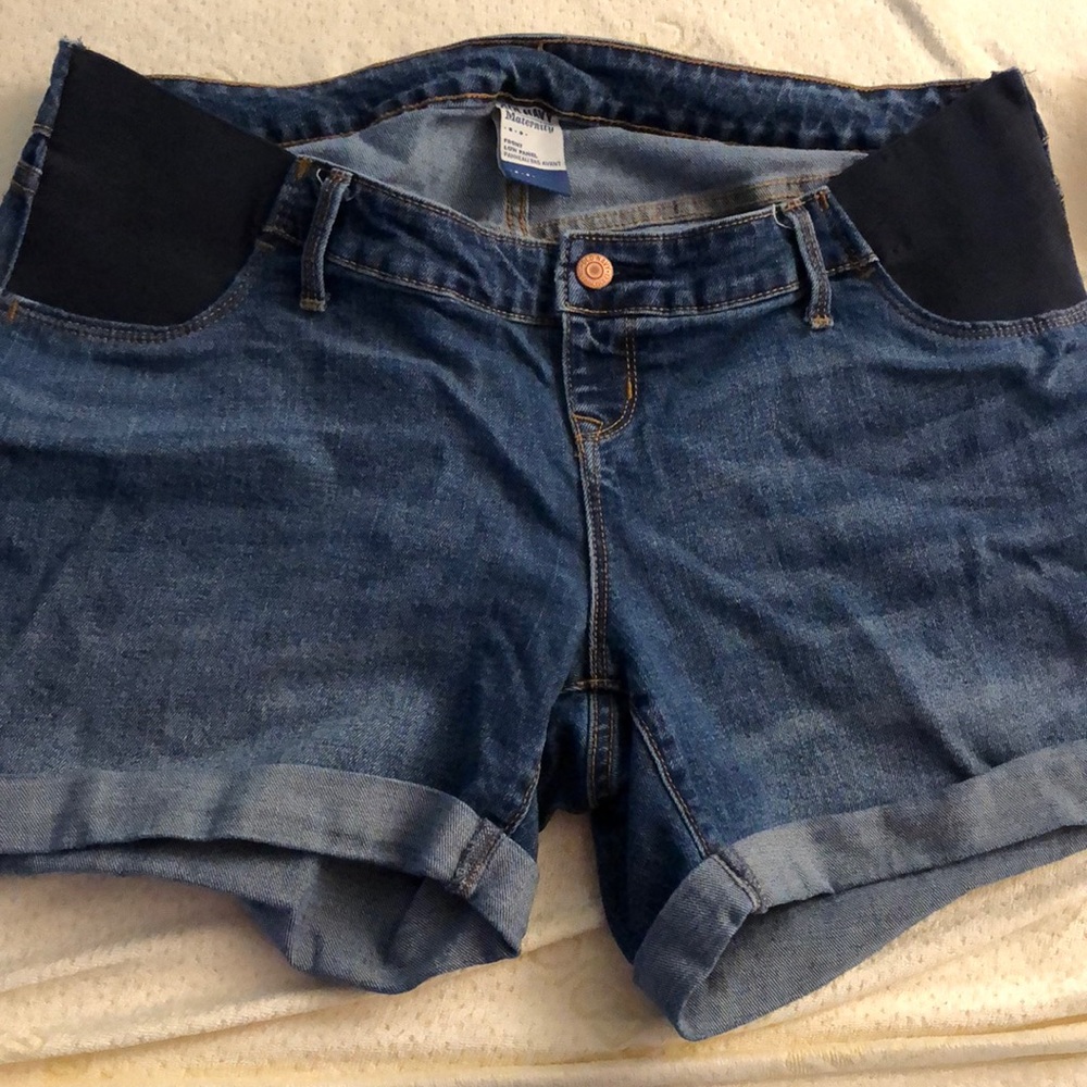 Maternity Jean Shorts -side panel