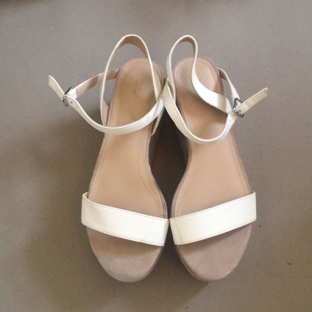 PLATFORM SANDALS HEELS