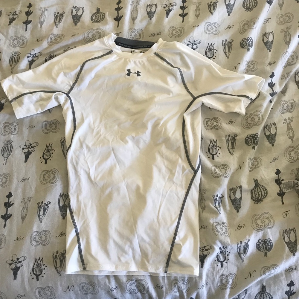 Under Armor men’s medium compression shirt