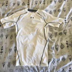Under Armor men’s medium compression shirt