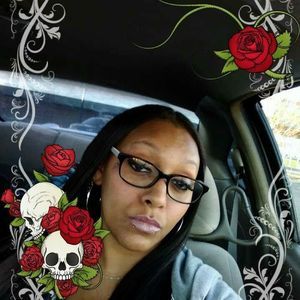 Meet your Posher, Mimie