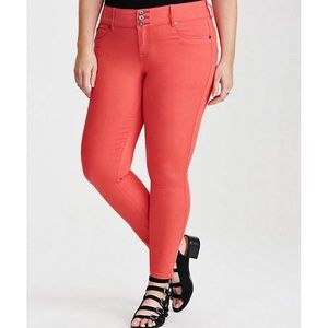 Torrid Hibiscus Pink Wash Jeggings 18R NWT
