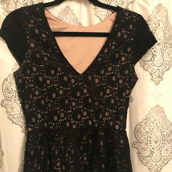 Black Lace Peplum Top - Picture 3 of 3