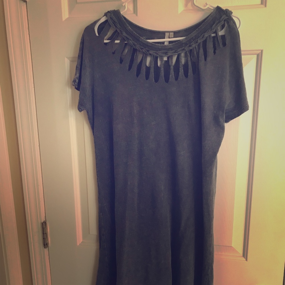 T shirt dress with braided collar