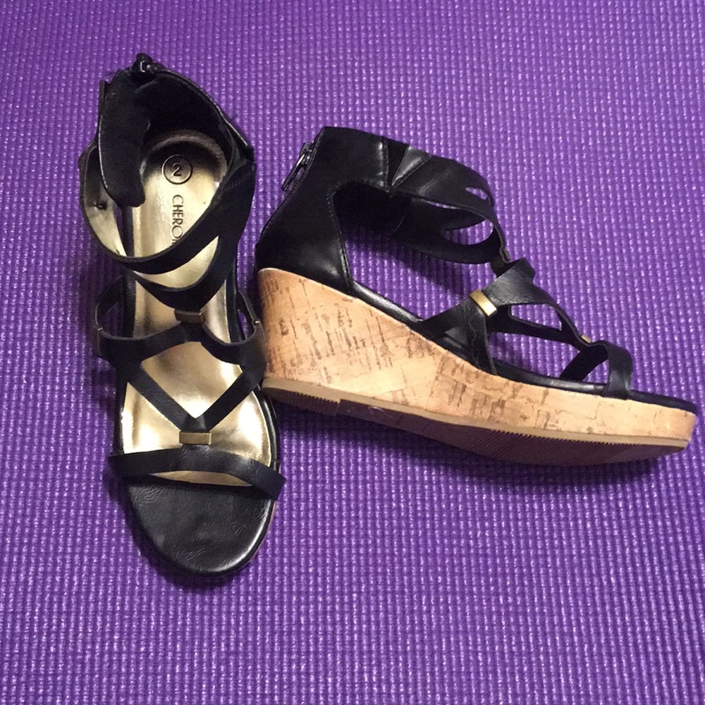 Heeled strappy sandals