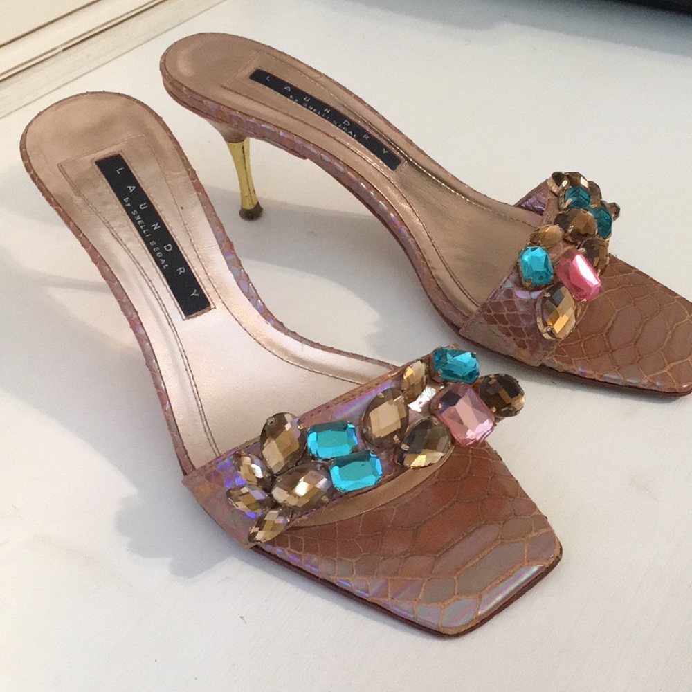 Laundry jeweled kitten heels