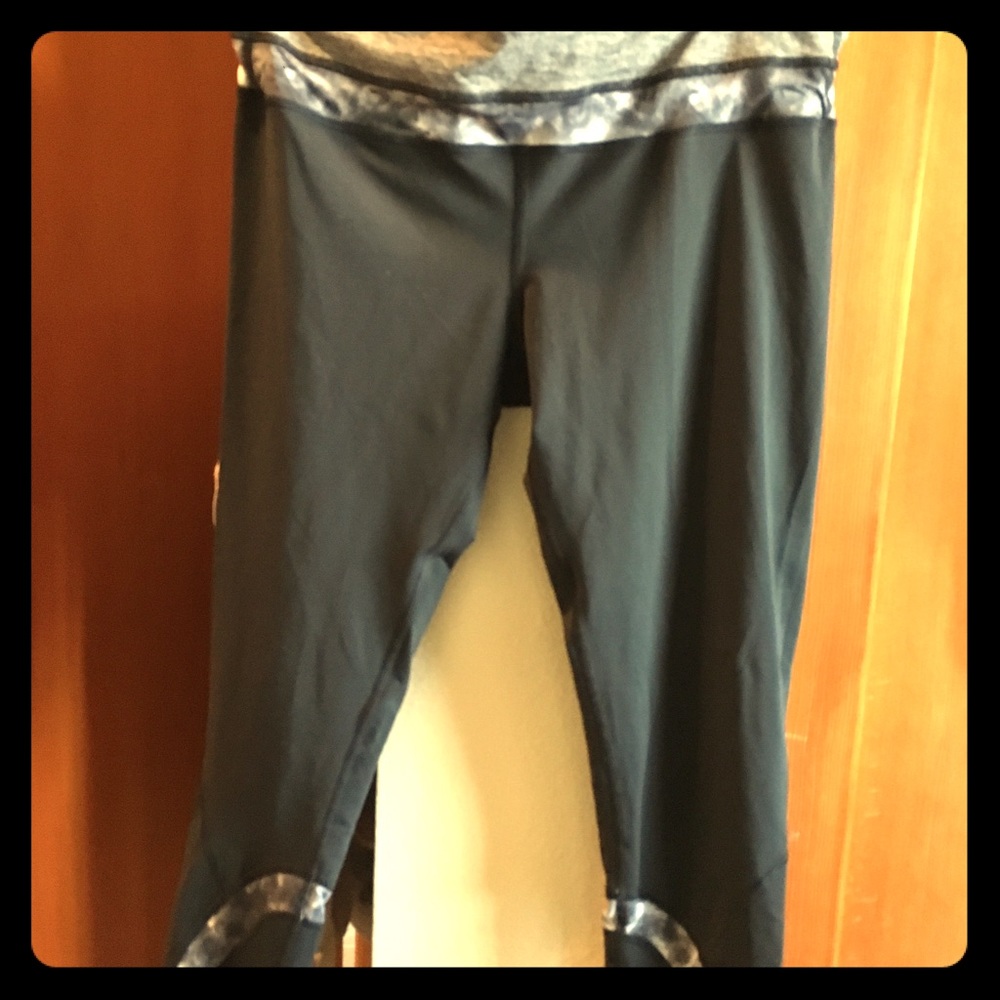 Lululemon running Capri with drawstring