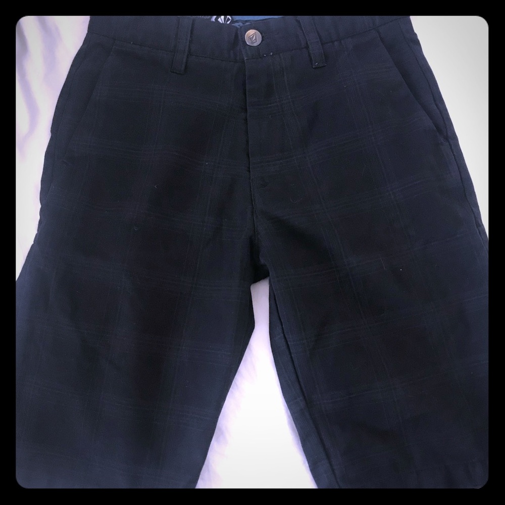 Volcom boys shorts
