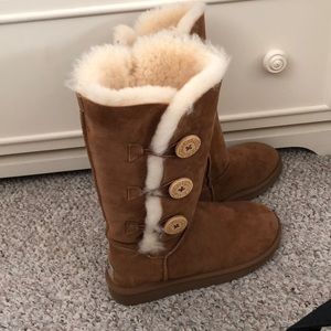 UGGs women’s 7