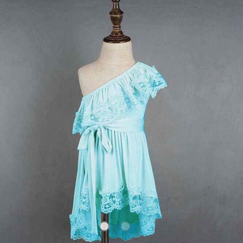 Girls Off-Shoulder Lace Dress w/Belt (Light blue)