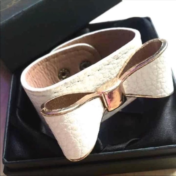 14K Plated & Leather Bow Bracelet - Picture 1 of 1