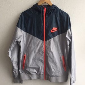 Men’s windbreaker