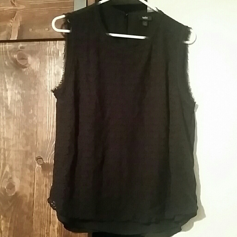 Black knitted top