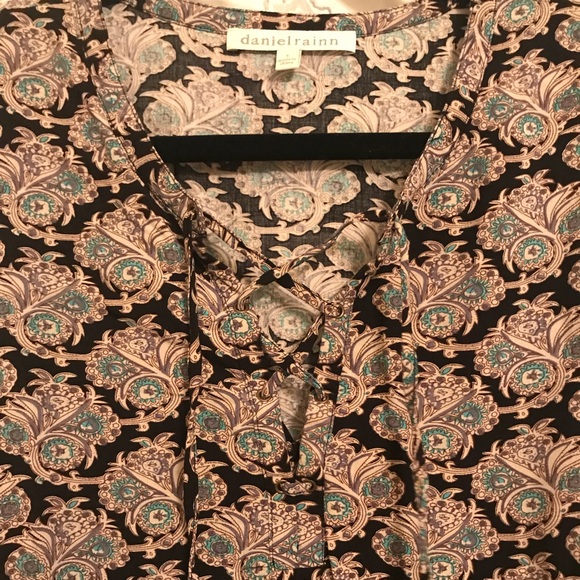 Patterned Lace Up Bell Sleeve Peplum Top - Picture 5 of 6