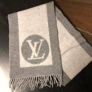 Louis Vuitton Scarf - 100% Authentic