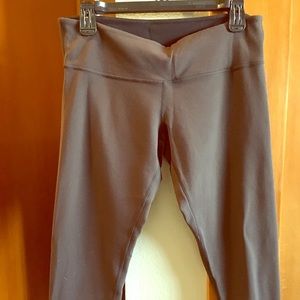 Lululemon reversible Yoga Capri