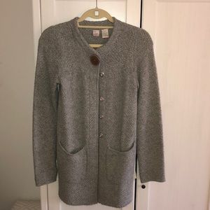 Grey Knit Sweater Aqua light coat.