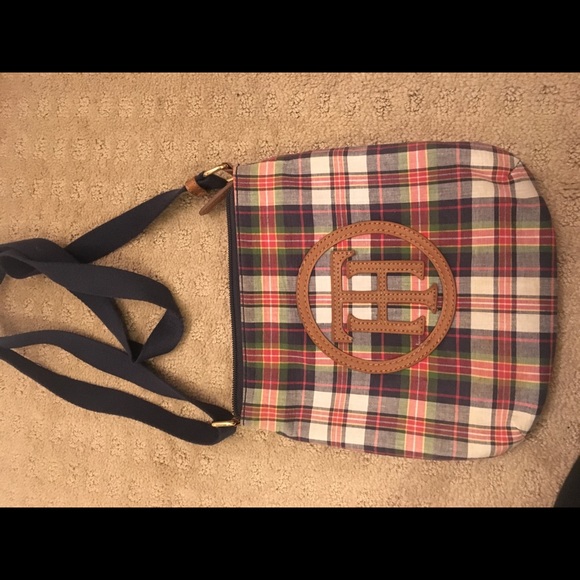 Tommy Hilfiger cross-body purse - Picture 1 of 2