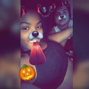 Meet your Posher, Leah