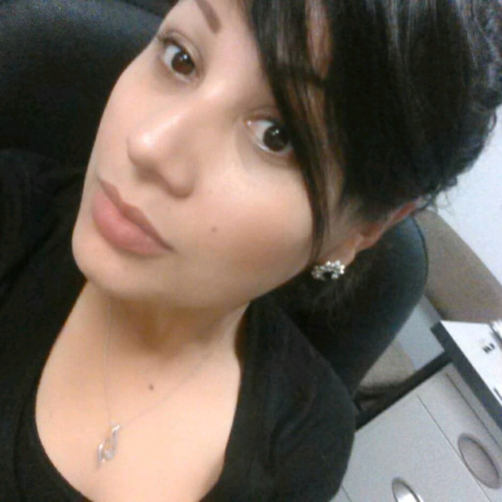 Meet your Posher, Brenda