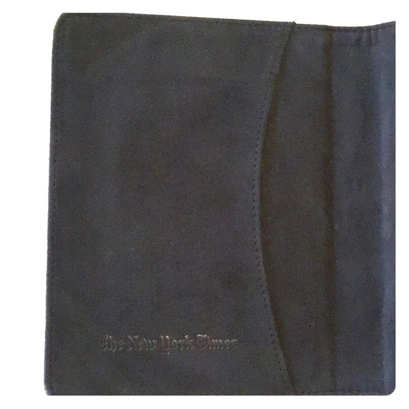 NWOT Tablet Case - Picture 7 of 8