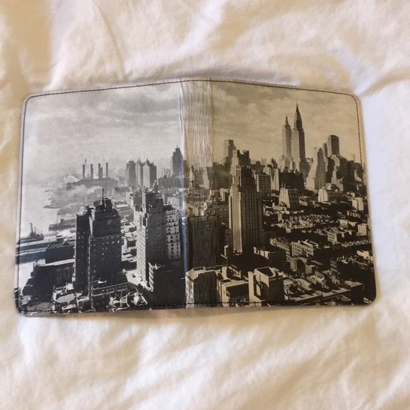 NWOT Tablet Case - Picture 4 of 8