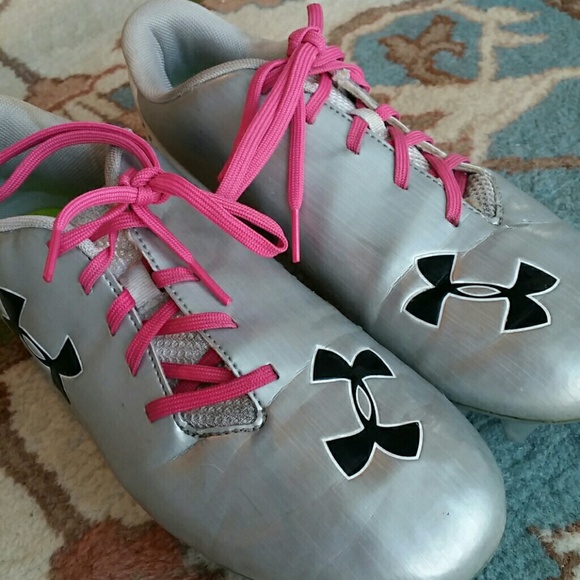 Under Armour Silver Cleats - Picture 2 of 5