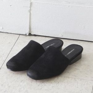 Intentionally Blank "Touch" Slide - Black Suede