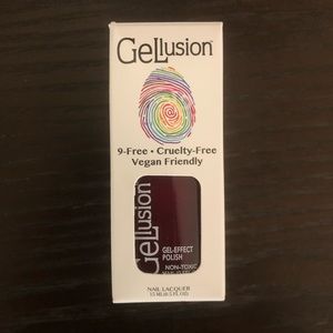 GELlusion Nail Polish (NWT)