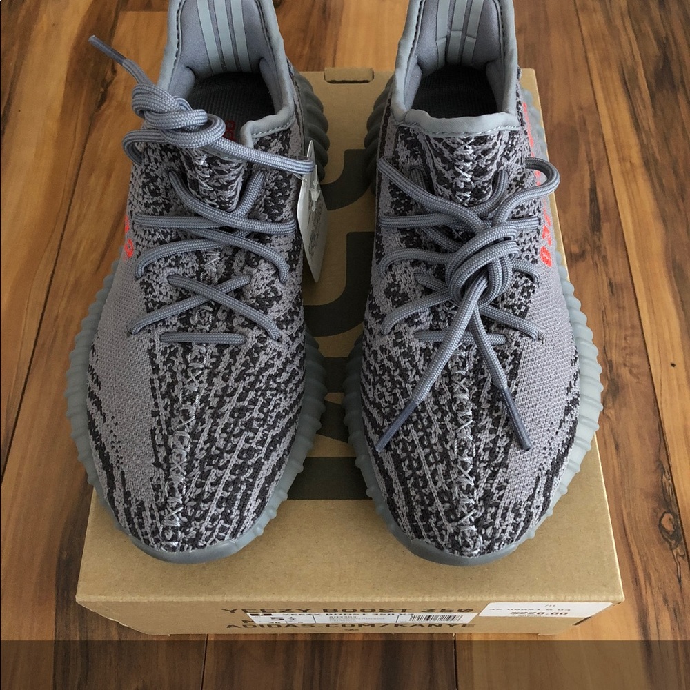 Yeezy Boost 350 V2